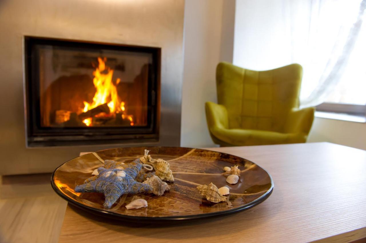 To Petrino Holidays House Metagkitsi エクステリア 写真