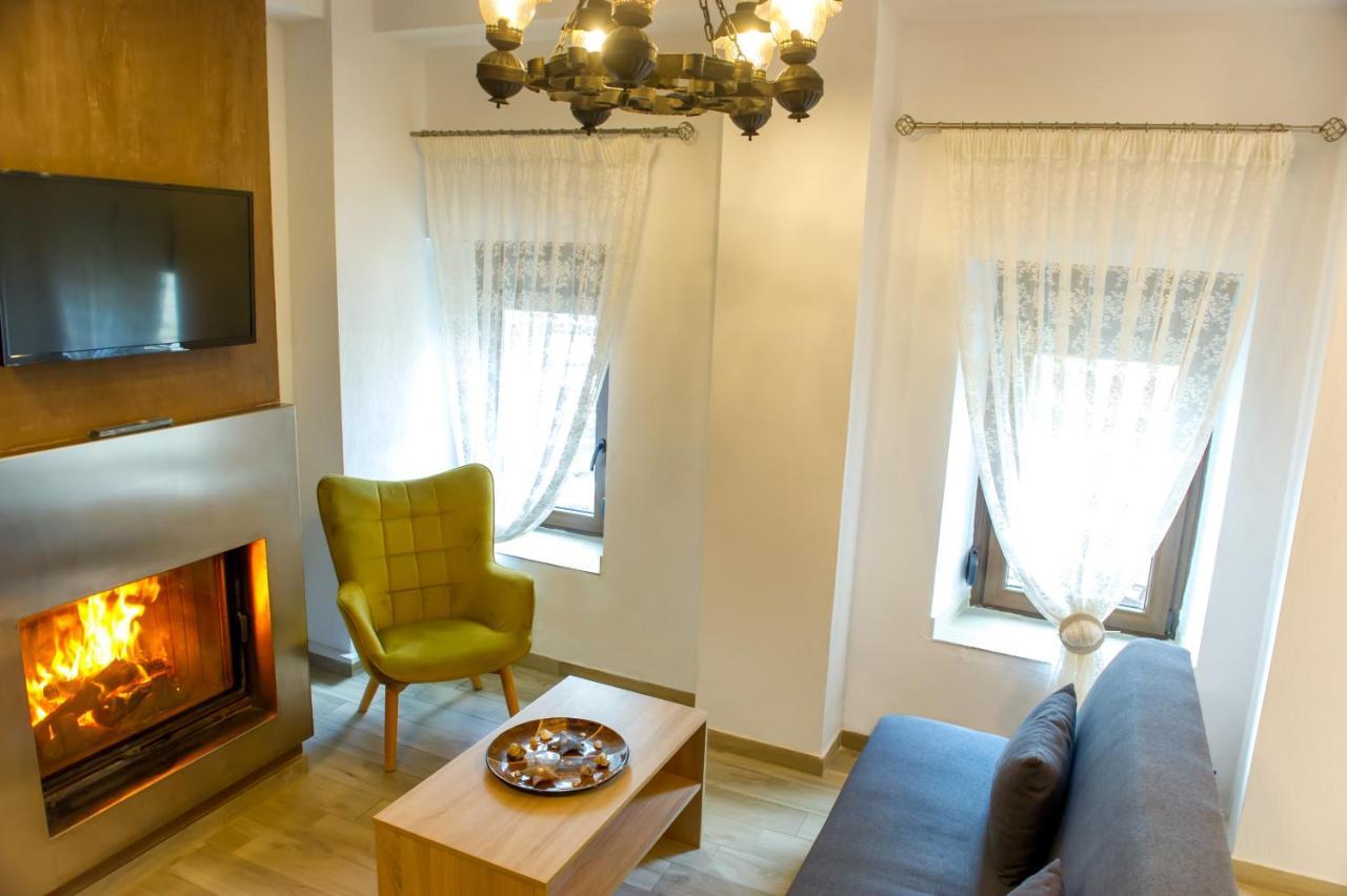 To Petrino Holidays House Metagkitsi エクステリア 写真
